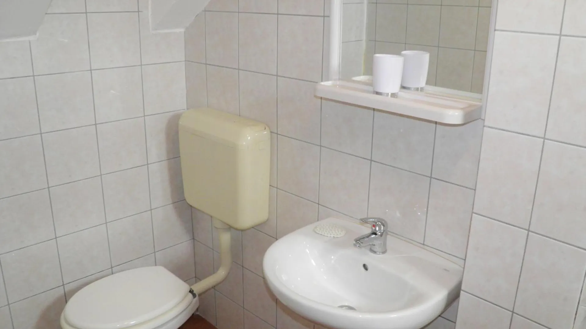 Apartments With A Parking Space Baska, Krk - 24201  Baska (Krk)