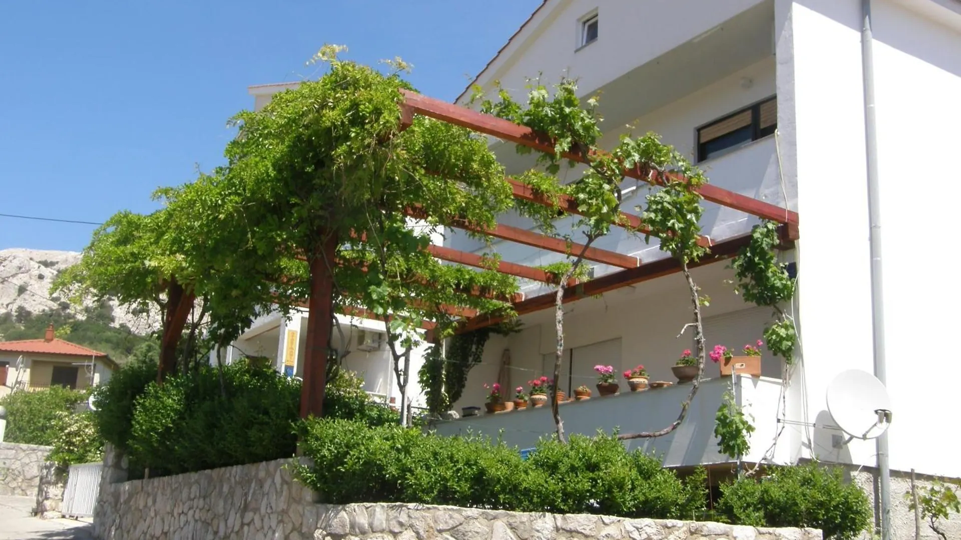 Apartments With A Parking Space Baska, Krk - 24201